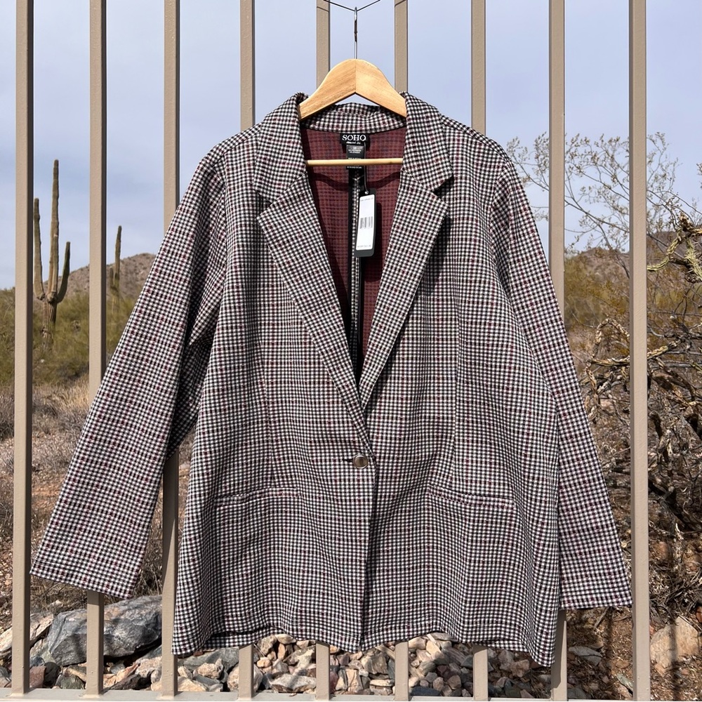 ⬇️💲SOHO Apparel Ltd NWT Women’s Blazer Size 3X Color Black, White, Wine Looking
